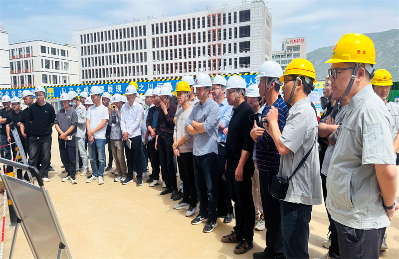 2025年4月17日，由莆田市涵江区住房和城乡建设局主办、东升国际三建承办的钢筋安装工程质量防控现场交流会在联东U谷·涵江海峡智造产业谷一期成功召开。