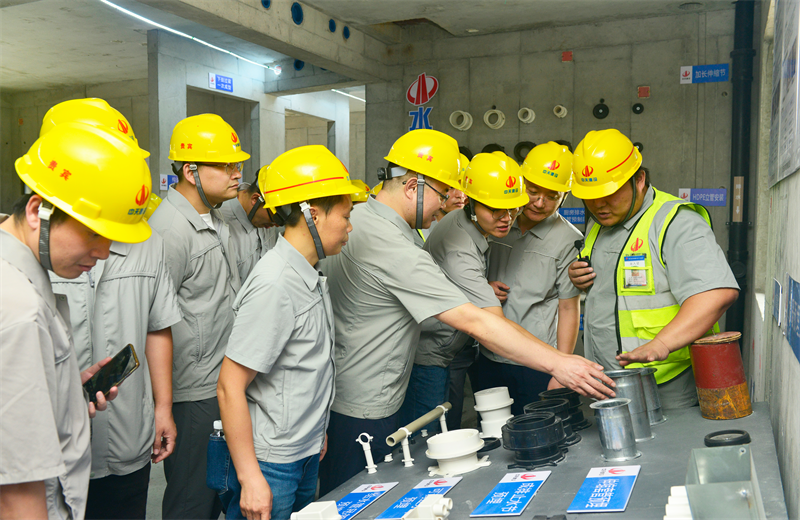 为进一步推进优质客户高效履约，提升交付品质、达成客户满意，2025年6月25日，东升国际建设集团在上海组织召开2025年越秀地产、华润置业客户履约推进会。